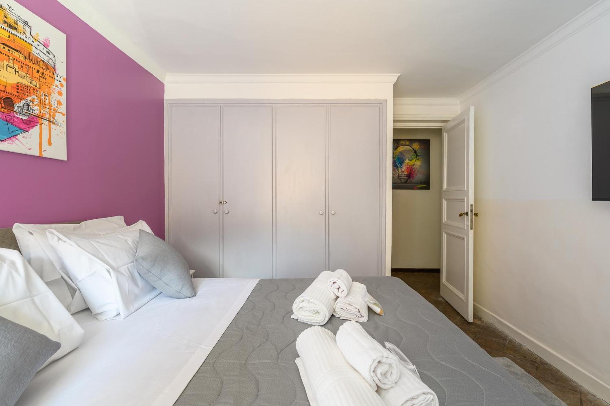 Historic Center - Navona Luxe Haven - Elevator, Soundproof & Netflix Appartement Rome