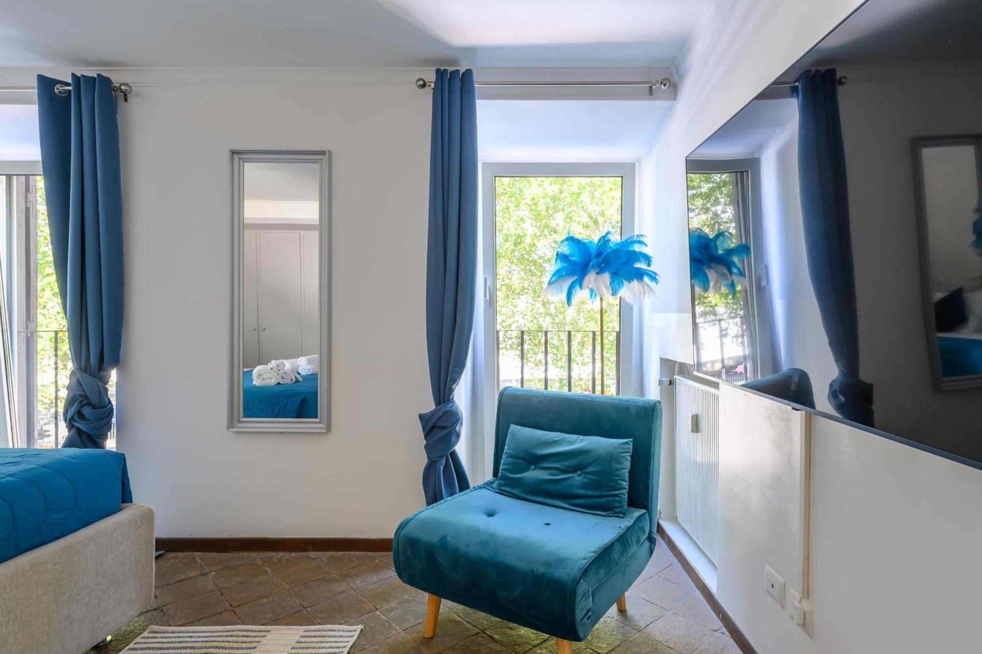 Historic Center - Navona Luxe Haven - Elevator, Soundproof & Netflix Appartement *