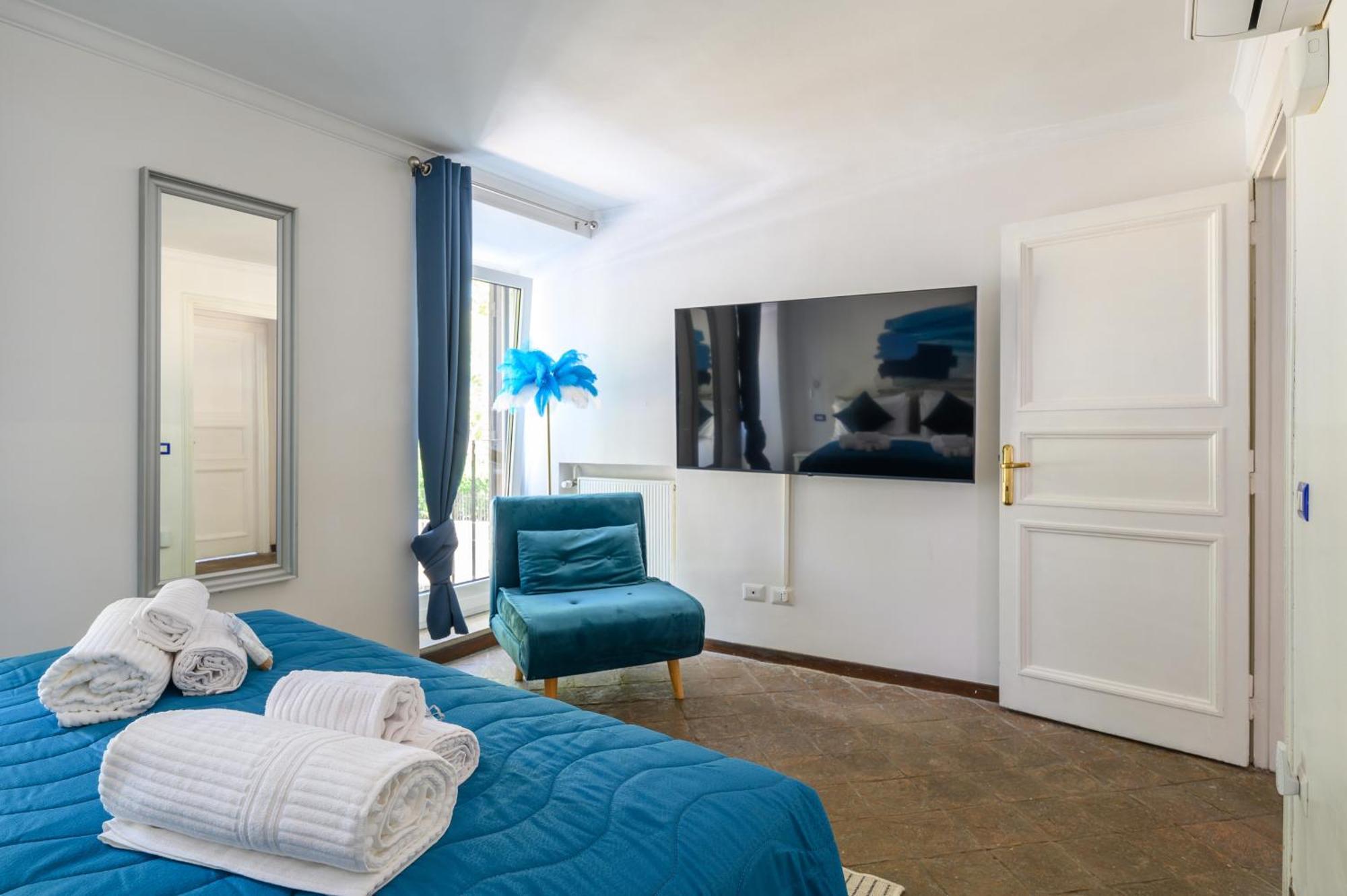 Historic Center - Navona Luxe Haven - Elevator, Soundproof & Netflix