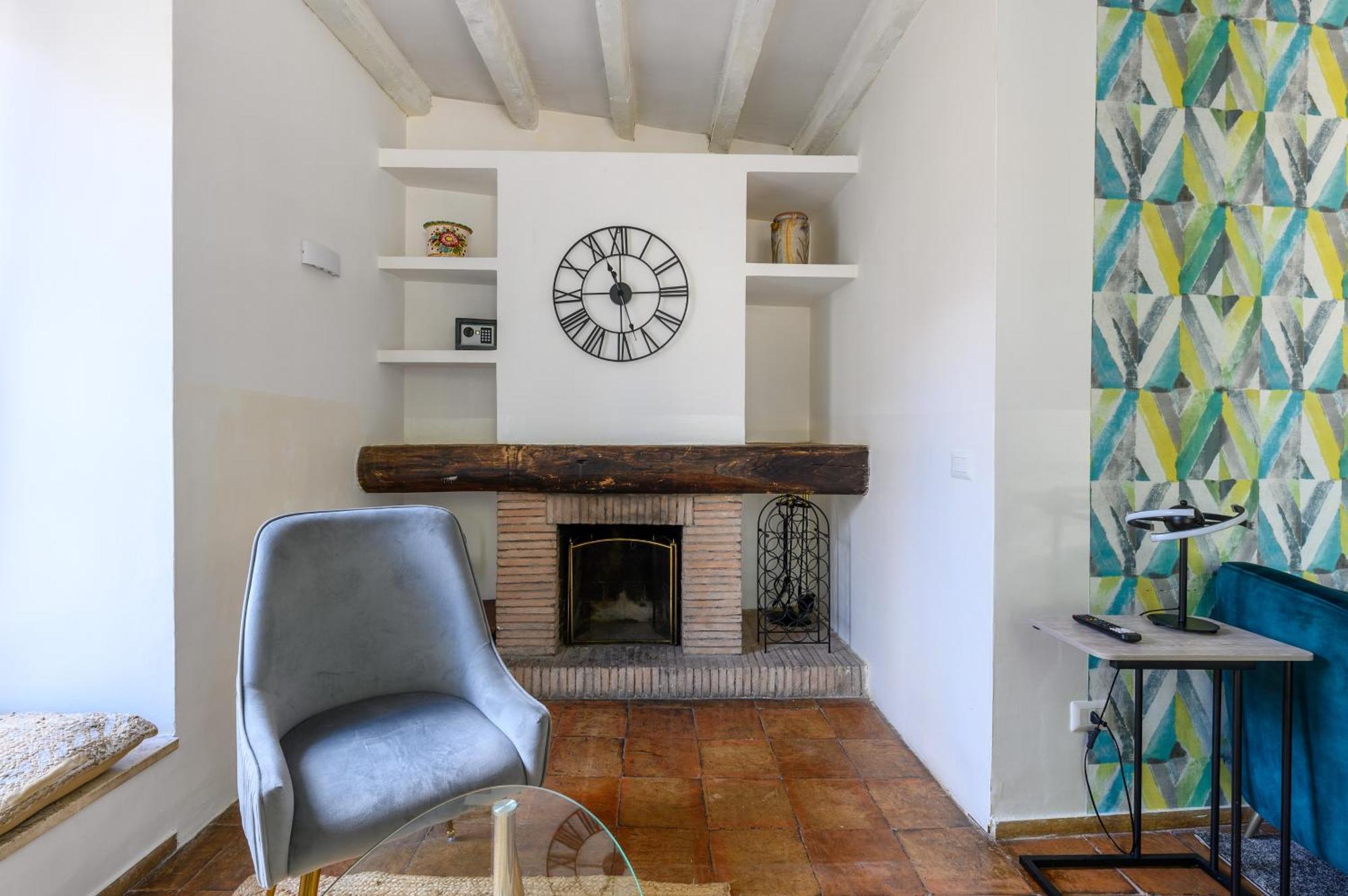 Historic Center - Navona Luxe Haven - Elevator, Soundproof & Netflix * Rome